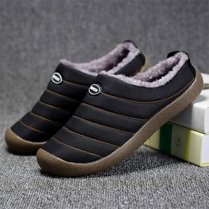 Comfortable Men's Slippers - image 14 of 15