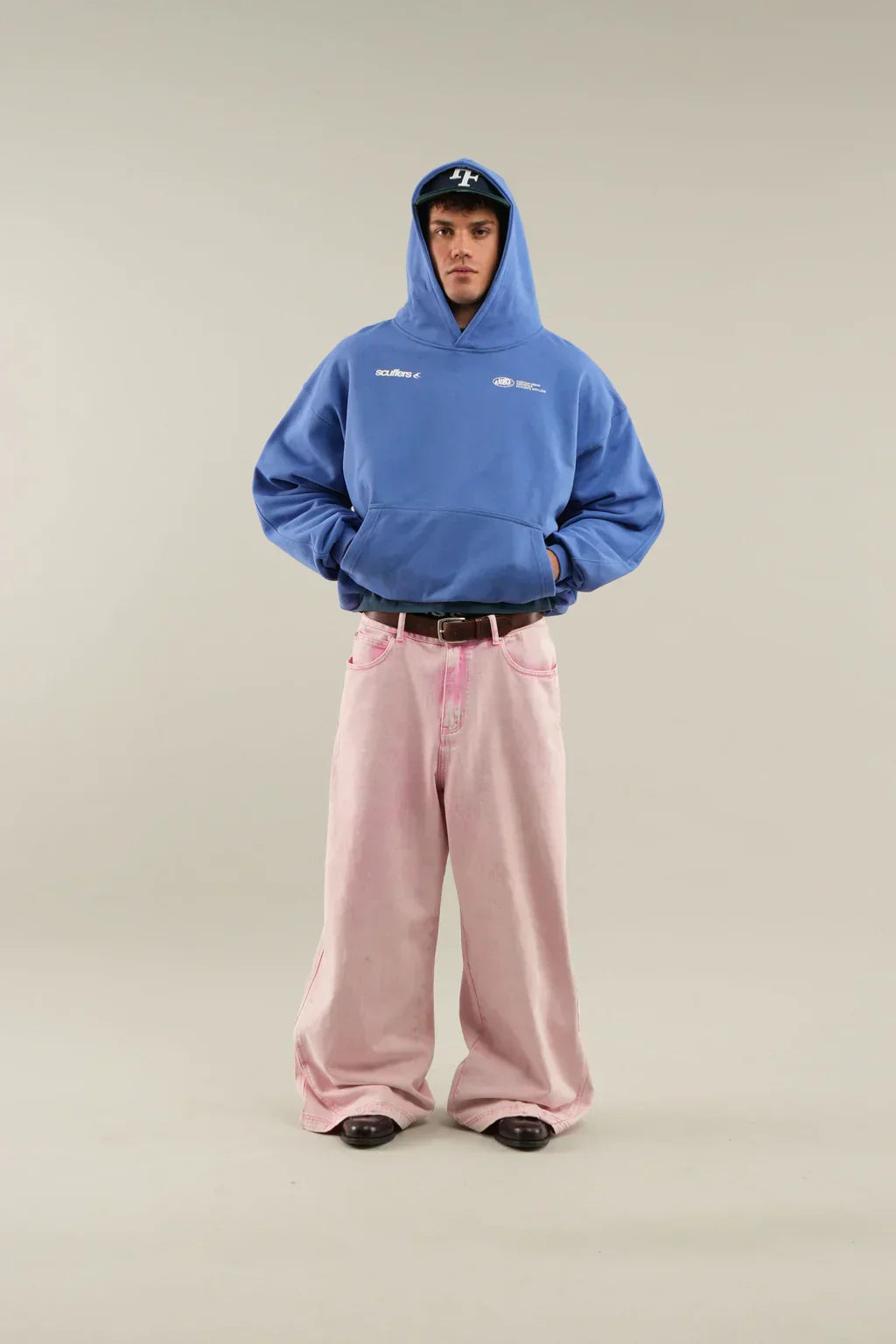 Comfortable and Stylish Hoodie - image 6 of 28