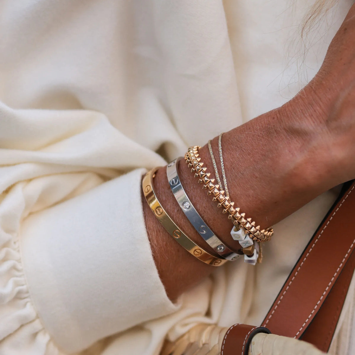 Elegant Bracelet - image 3 of 8