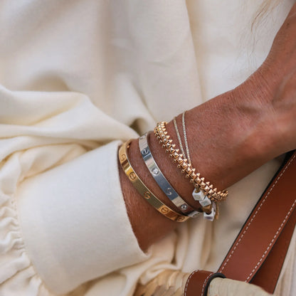 Elegant Bracelet - image 3 of 8