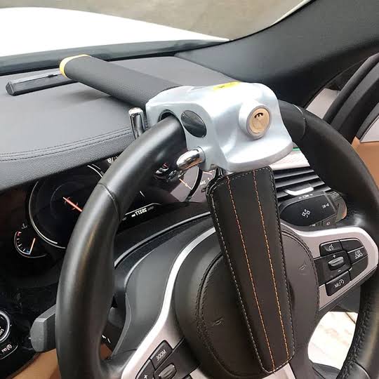 Car Steering Wheel Lock - Adjustable Security - Theft Prevention - Garage & vehicles