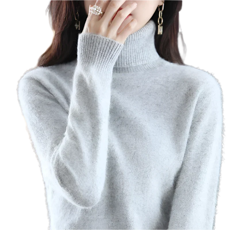 Luxurious Women's Turtleneck - image 8 of 29