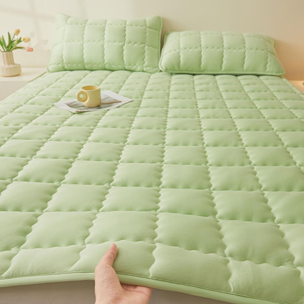 All-Seasons Breathable Quilted Non-Slip Mattress Topper - Opulenza