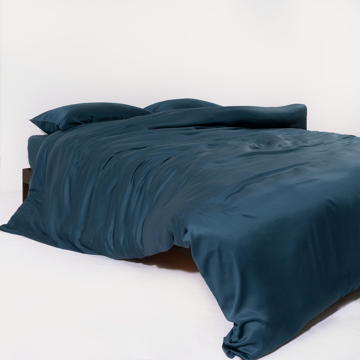 Bamboo Bedding Set  Pet Hair Repellent & Family-Friendly - Opulenza
