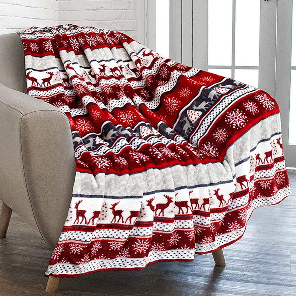 Blanket with Snowflakes & Red Accents - Couch cover - Opulenza