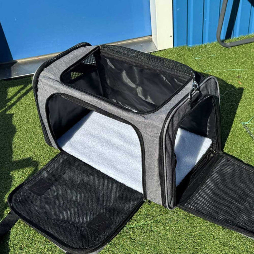 Pet Carrier 50×32×32 cm - Opulenza