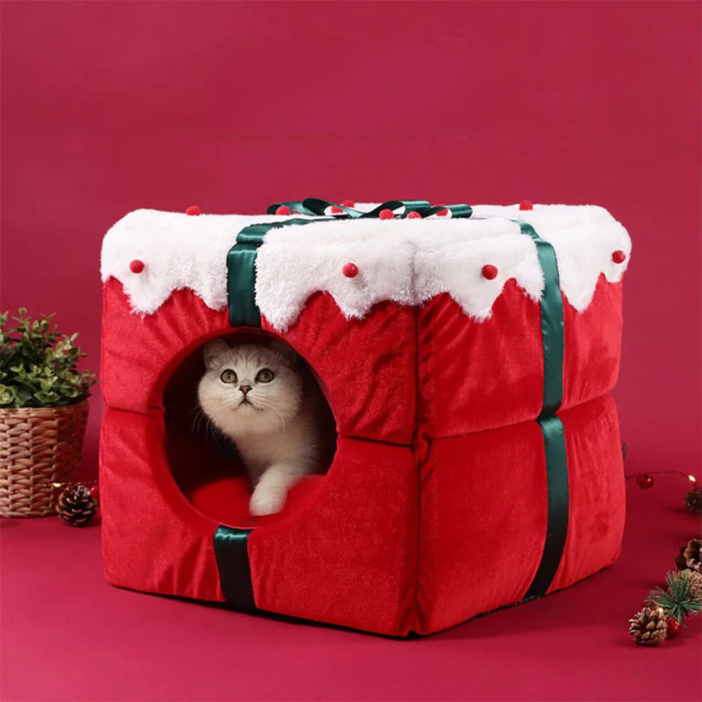 Semi-Enclosed Christmas-Themed Dog & Cat Bed - Opulenza