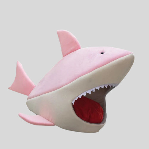 Shark‑Shape Pet Kennel - Opulenza