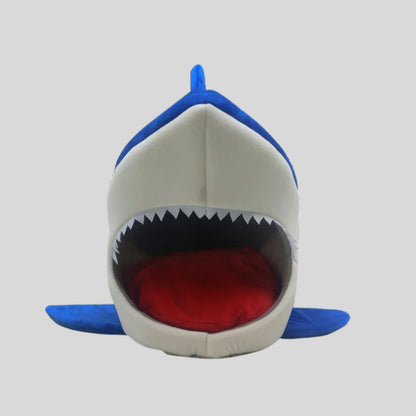 Shark‑Shape Pet Kennel - Opulenza
