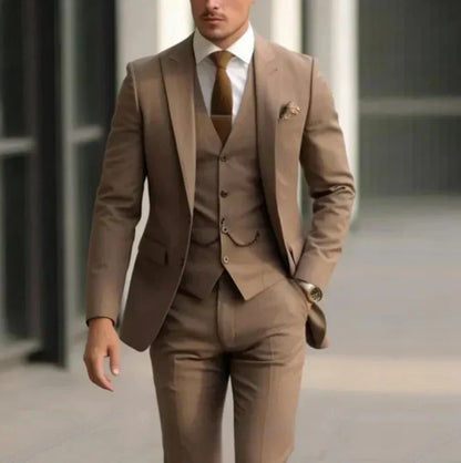 Modern 3-Piece Men's Suit - image 5 of 11
