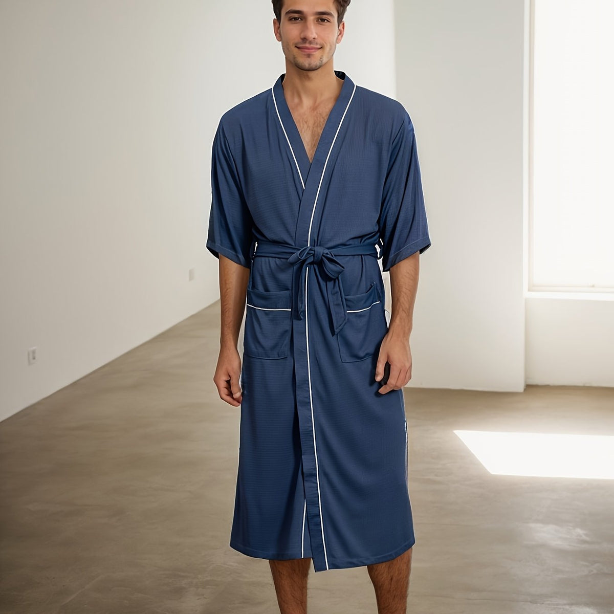 Stylish Men's Bathrobe - image 3 of 13