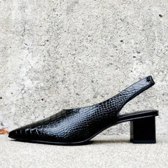 Vintage Pointed Slingback Pumps - image 5 of 7