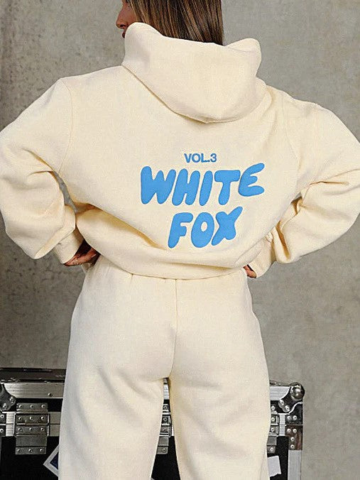 Stylish White Tracksuit - image 9 of 10