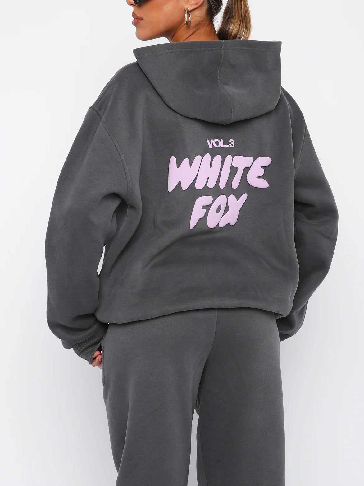 Stylish White Tracksuit - image 3 of 10