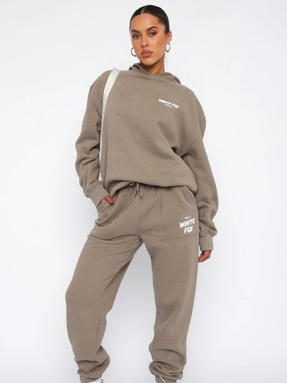 Stylish White Tracksuit - image 7 of 10